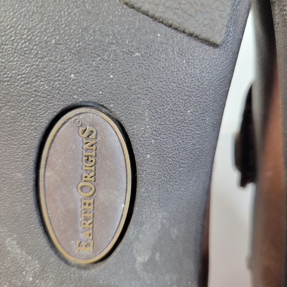 Womans Earth Origins Brown Short Bootie 2 inch heel Size 7.5 - Picture 7 of 10